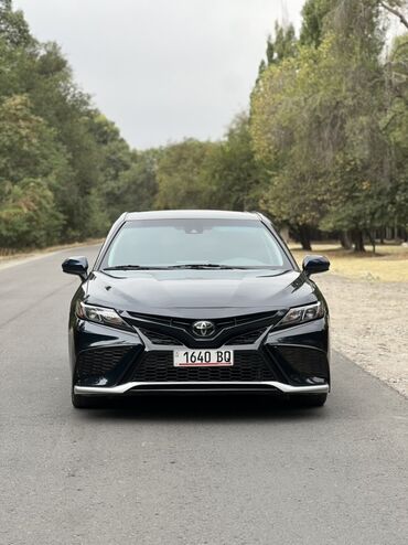 работа в оше продавец: Toyota Camry: 2021 г., 2.5 л, Автомат, Бензин, Седан