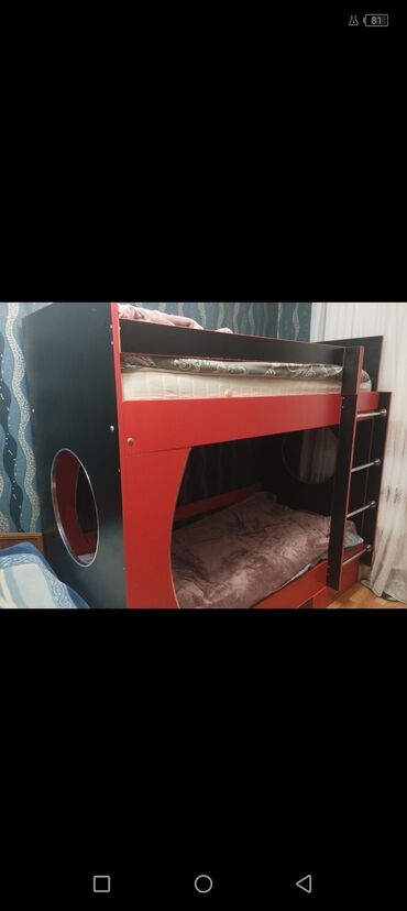 tek carpayllar: Tahirə xanım . İki mərtəbəli yataq yaxşı vəziyyətdə heç bir problemi
