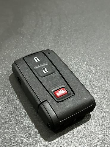 prius açarı: Toyota Prius 20 Gövdə üçün 3 düyməli uzaqdan idarəetmə açar korpusu — 1