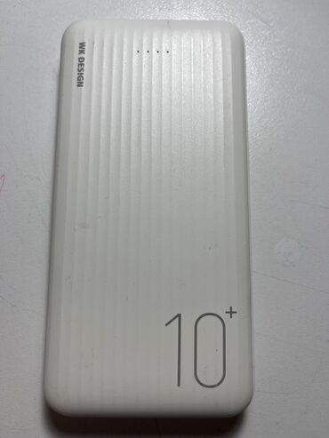 Powerbank tam orginaldır 3 gün zaretka saxlıyır Mende iphone di deye