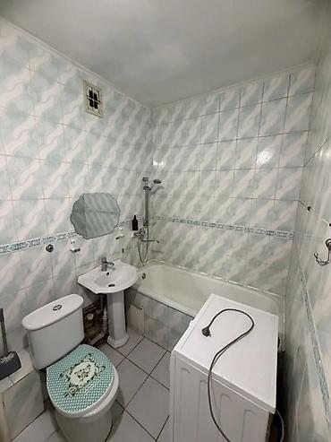 Продажа квартир: 1 комната, 38 м², Восток-5 мкр 106 серия, 7 этаж, Старый ремонт — 2