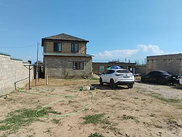 Продажа коттеджей и домов: Продаётся Дом с.Кара Ой(Долинка)от трассы 200 м в сторону моря.есть — 3