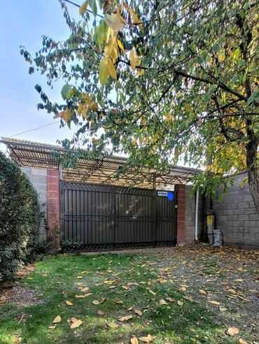 Продажа домов: Полдома, 35 м², 2 комнаты, Агентство недвижимости, Старый ремонт — 3