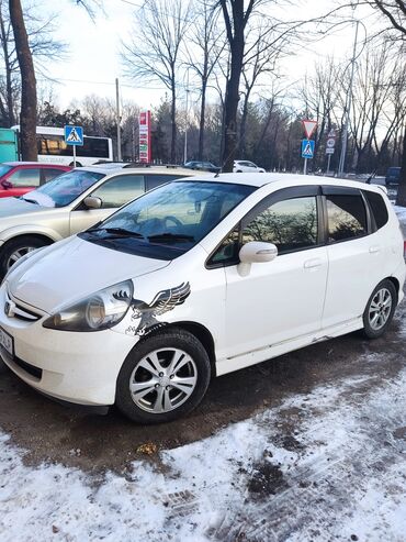 Honda: Honda Fit: 2002 г., 1.3 л, Вариатор, Бензин, Хэтчбэк