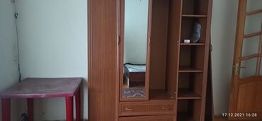 taxta dolab: Шкаф-вешалка, Б/у, 2 двери, Распашной, Прямой шкаф, Азербайджан