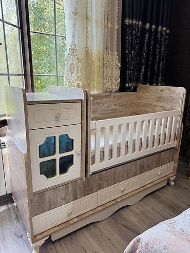 Uşaq beşiyi – çoxfunksiyalı kombinasiya model - Material: ağac