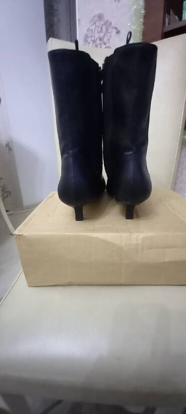 Çəkmələr: Ölçü: 41.5, Yeni -da lalafo.az — 4 Çəkmələr: Ölçü: 41.5, Yeni — 4