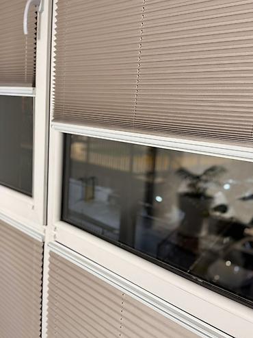 Люстры: Продаю 2х комп квартиру, район технопарка, 2 этаж из 9, останется вся — 17