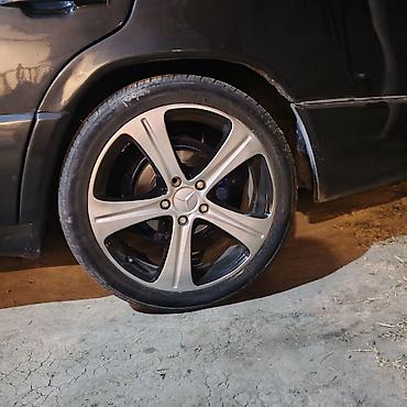 teker corabı: İşlənmiş Disk təkər Mercedes-Benz 245 / 45 / R 18, 5 Boltlu — 1