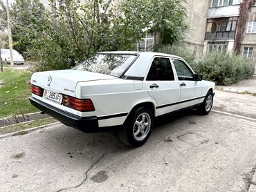 mers e220: Mercedes-Benz 190-Series: 1984 г., 2 л, Механика, Бензин, Седан