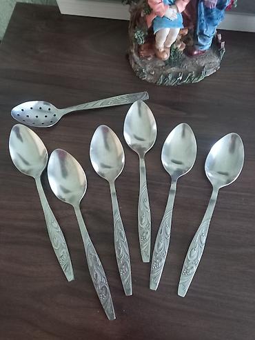 Столовые приборы: TƏZƏ 6 ədəd çay qaşığı. 12 manat. Xörək qaşığları 7 ədıdi 10 manat — 4