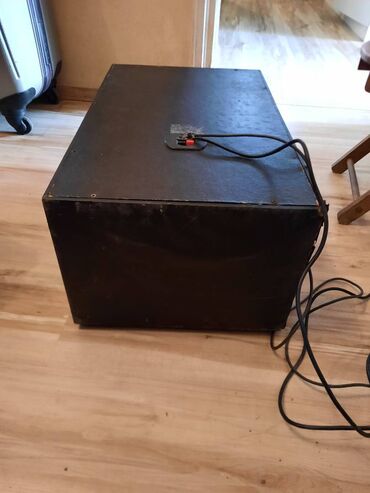 Zvučnici i stereo sistemi: Fisher zvucnik Ispravan. Visina oko 50 cm. Sirina oko 32 cm — 8