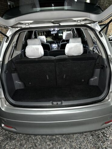 Toyota: Toyota Ipsum: 2002 г., 2.4 л, Автомат, Бензин, Универсал — 6