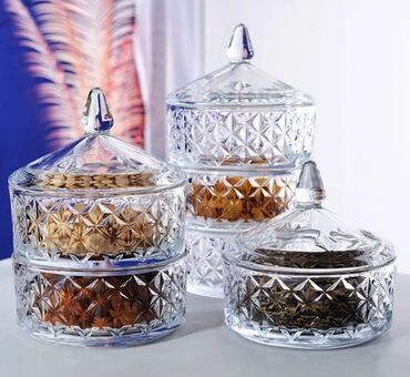 вазы для фруктов и конфет: Konfet ve ya mürebbe qabı
3 mertebe
Material:şüşe