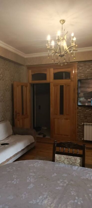 квартира в аренду в баку: 20 Yanvar metrosunun yaxınlığında, 3 otaqlı, 82 kv.m sahəsi olan geniş