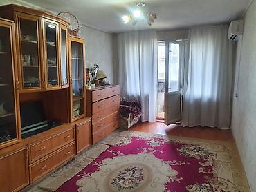 67: 2 комнаты, 45 м², ул. Московская / Ибраимова 104 серия, 5 этаж, Старый ремонт — 1