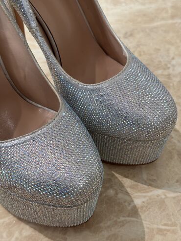 Tuflilər: Tuflilər, Ölçü: 37, rəng - Gümüşü, Yeni — 7