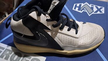 mona kozne suknje: Nike, Veličina - 34