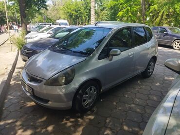 дамкрат на фит: Honda Fit: 1.5 л | 2002 г