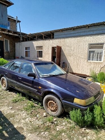 машина баткен: Mazda 626: 1991 г., 2 л, Механика, Бензин, Хетчбек