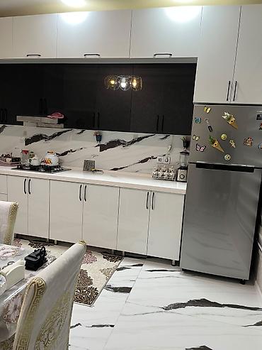3 otaqlı kiraye evler: 4 otaqlı, Yeni tikili, 135 kv. m — 4