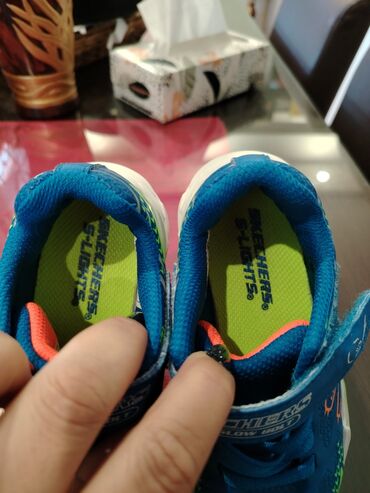 metro decije snegarice: Skechers, Size - 30, Light up at lalafo.rs metro decije snegarice: Skechers, Size - 30, Light up
