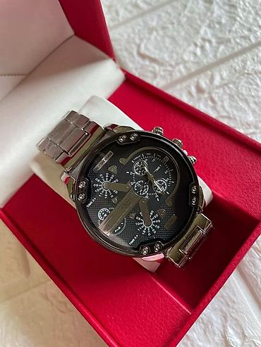 Ručni satovi: Cena:3.400 (Bez kutije)
Cena:3.800 (Sa kutijom)
💋 — 2