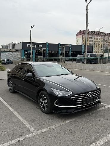 дисп: Hyundai Sonata: 2022 г., 2 л, Бензин, Седан — 3