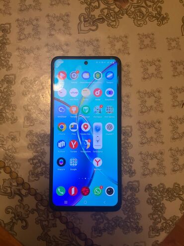 телефон fly ff281 black: Vivo Y36, 256 ГБ, цвет - Черный, Отпечаток пальца
