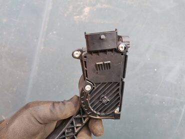 Auto delovi: Pedala gasa elektronska Lada 21214i Nivu . Polovno, ocuvano. Skinuto — 12