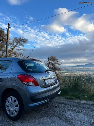 Peugeot: Peugeot 207: 1.4 l. | 2009 έ. | 163000 km. Χάτσμπακ