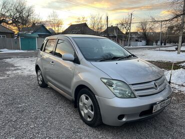 Toyota: Toyota ist: 2003 г., 1.3 л, Автомат, Бензин, Хэтчбэк