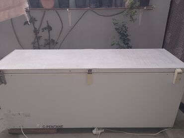 Мясорубки: Bu sandıq tipli dondurucu geniş saxlama sahəsi təmin edir. Ağ rəngli