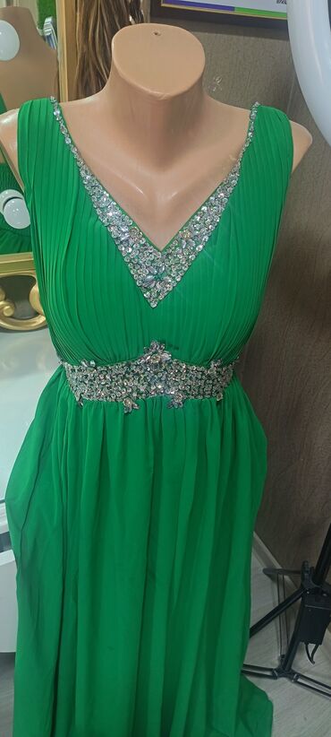 Ziyafət donları: Hər biri 10azn satlir unvan Binə savxoz — 12