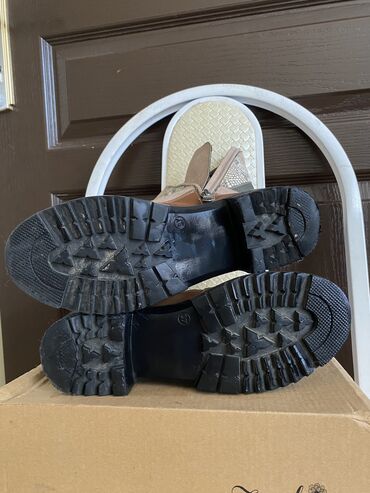 Botinka və botilyonlar: Ölçü: 37, rəng - Qara, İşlənmiş — 9