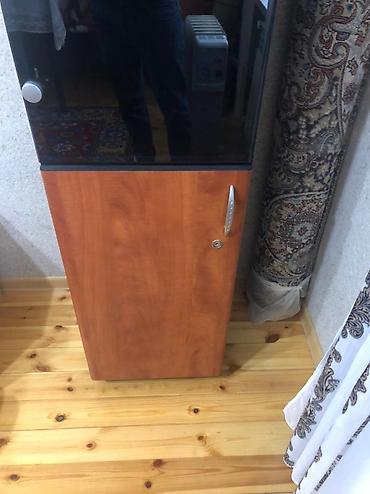 2el dolablar: Vitrin dolab 2qapili.asaqi qapisinda acarida var.ust qapisi — 5