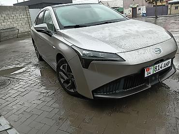 GAC: Электромобиль Aion S Plus (седан) ЗАПАС ХОДА 600,км состояние — 3