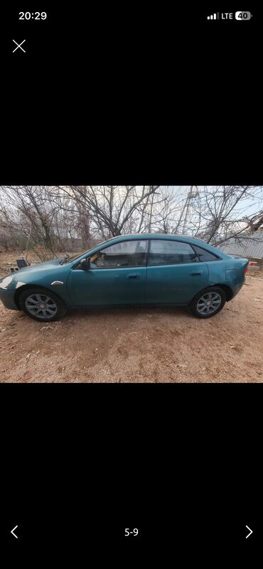 Mazda: Mazda 323: 1994 г., 1.5 л, Механика, Бензин, Хэтчбэк — 2