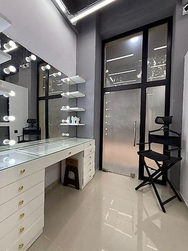 rayon: İcarəyə verilir obyekt 70 m², Həzi Aslanov m. 1 100 AZN/ay 70 m² Sahə — 4