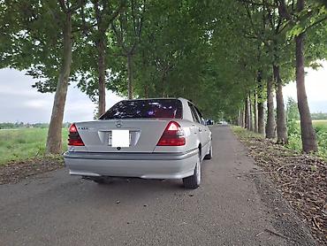 açar şəkli: Mercedes-Benz C 200: 2 l | 1999 il Sedan — 4