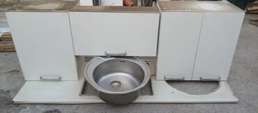 mətbəxt moykası: 75 azn 1 metr,75 sm uzunluğu. moykasi ustundə.unvan keslə