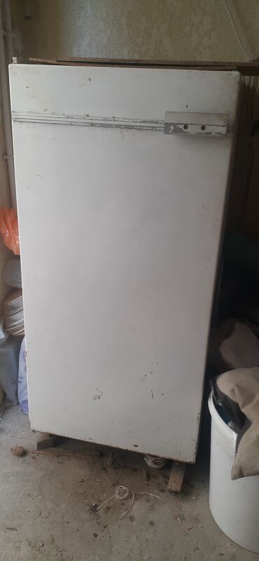 маленький холодильник с морозилкой бу: Холодильник Б/у, Однокамерный, 110 *
