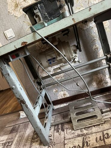 машинки швейные промышленные: Швейная машина Оверлок