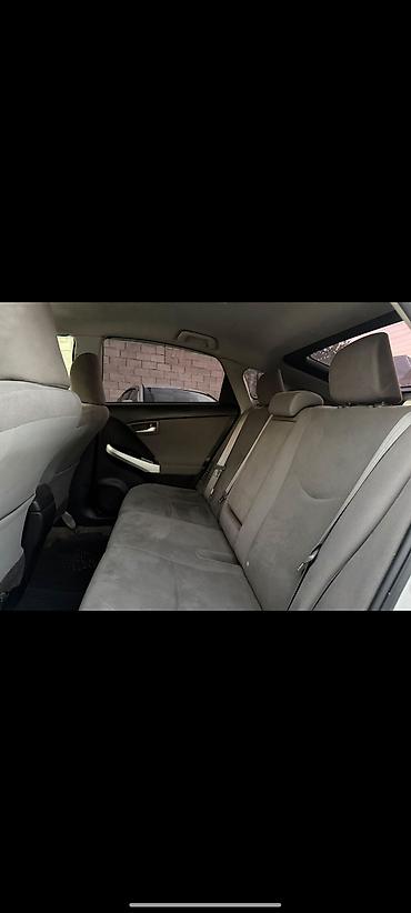 Toyota: Toyota Prius: 2015 г., 1.8 л, Автомат, Гибрид, Седан at lalafo.kg — 9 Toyota: Toyota Prius: 2015 г., 1.8 л, Автомат, Гибрид, Седан — 9