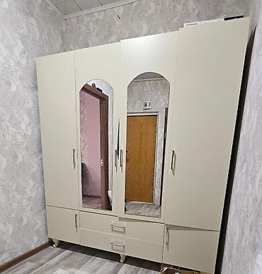 Dolab satılır 210₼. Yaxşı vəziyyətdədir. Ölçü 1.90/2. Ünvan
