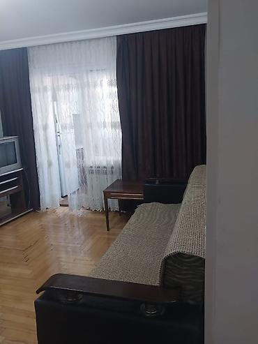 iceriseher ev satilir: Bakı, 3 otaqlı, Köhnə tikili, m. Neftçilər, 55 kv. m — 4