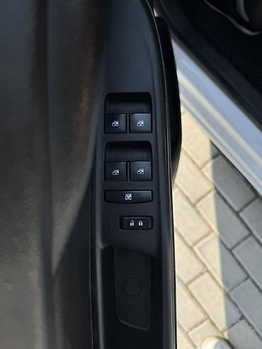 Chevrolet: Chevrolet Spark: 2017 г., 1 л, Бензин, Хэтчбэк — 14