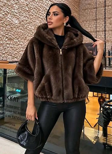 Ženska kratka bunda/pončo sa kapuljačom - Model: kratka oversized