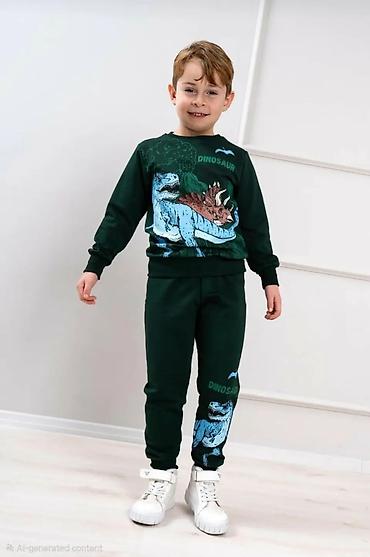 Komplet trenerke: Dečiji komplet trenerke – više modela - Dva dizajna: 1) Sonic — 17