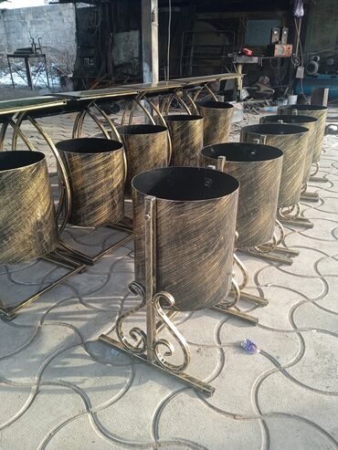 Скамейки: Скамейка Металл, Со спинкой, Без крыши — 14